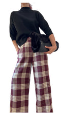 Cargar imagen en el visor de la galería, Pantalón CUADROS LUMINA BURDEOS
