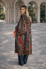 Cargar imagen en el visor de la galería, Kimono BLOMM
