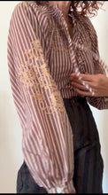 Cargar imagen en el visor de la galería, Camisa RAYAS MARRÓN
