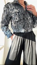 Cargar imagen en el visor de la galería, Chaqueta BOMBER GRIS
