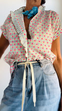 Cargar imagen en el visor de la galería, Camisa CORAZONES
