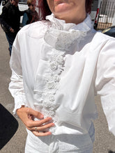 Cargar imagen en el visor de la galería, Camisa DULCE
