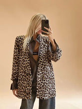 Cargar imagen en el visor de la galería, Chaqueta PRINT
