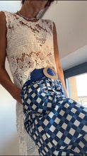 Cargar imagen en el visor de la galería, Camisa CROCHET
