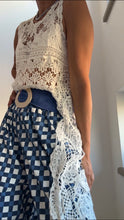 Cargar imagen en el visor de la galería, Camisa CROCHET
