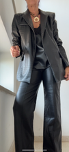 Cargar imagen en el visor de la galería, Chaqueta POLIPIEL COCO

