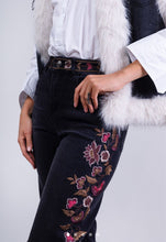Cargar imagen en el visor de la galería, Pantalón BORDADOS

