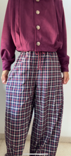 Cargar imagen en el visor de la galería, Pantalón LUMINA VINO
