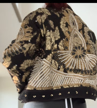 Cargar imagen en el visor de la galería, Chaqueta LUIO ORO
