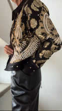 Cargar imagen en el visor de la galería, Chaqueta LUIO ORO
