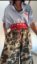 Cargar imagen en el visor de la galería, Camisa RAYAS BORDADA
