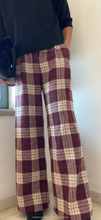 Cargar imagen en el visor de la galería, Pantalón CUADROS LUMINA BURDEOS
