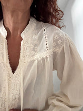 Cargar imagen en el visor de la galería, Camisa SAMATHA
