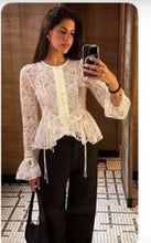 Cargar imagen en el visor de la galería, Camisa ENCAJE

