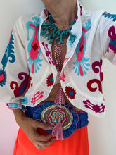 Cargar imagen en el visor de la galería, Chaqueta BOHO BLANCA
