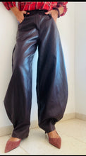 Cargar imagen en el visor de la galería, Pantalón BARREL
