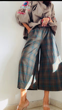 Cargar imagen en el visor de la galería, Pantalón  CUADROS AMY
