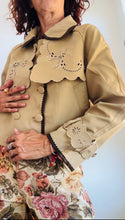 Cargar imagen en el visor de la galería, Chaqueta GABARDINA JOYA
