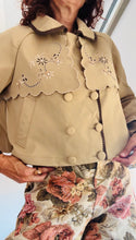 Cargar imagen en el visor de la galería, Chaqueta GABARDINA JOYA
