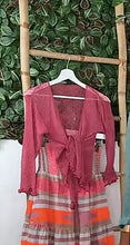 Cargar imagen en el visor de la galería, Chaqueta MÁGICA ROSA
