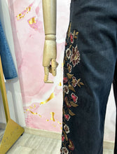 Cargar imagen en el visor de la galería, Pantalón BORDADOS
