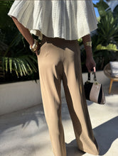 Cargar imagen en el visor de la galería, Pantalón PINZAS CAMEL
